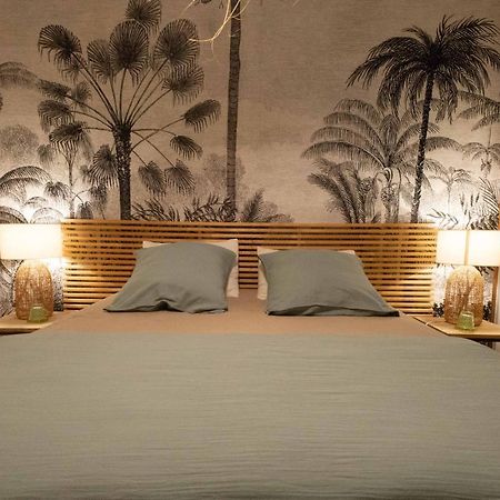 Chambres D'Hotes Les Baumes Saint Quentin la Poterie Bagian luar foto